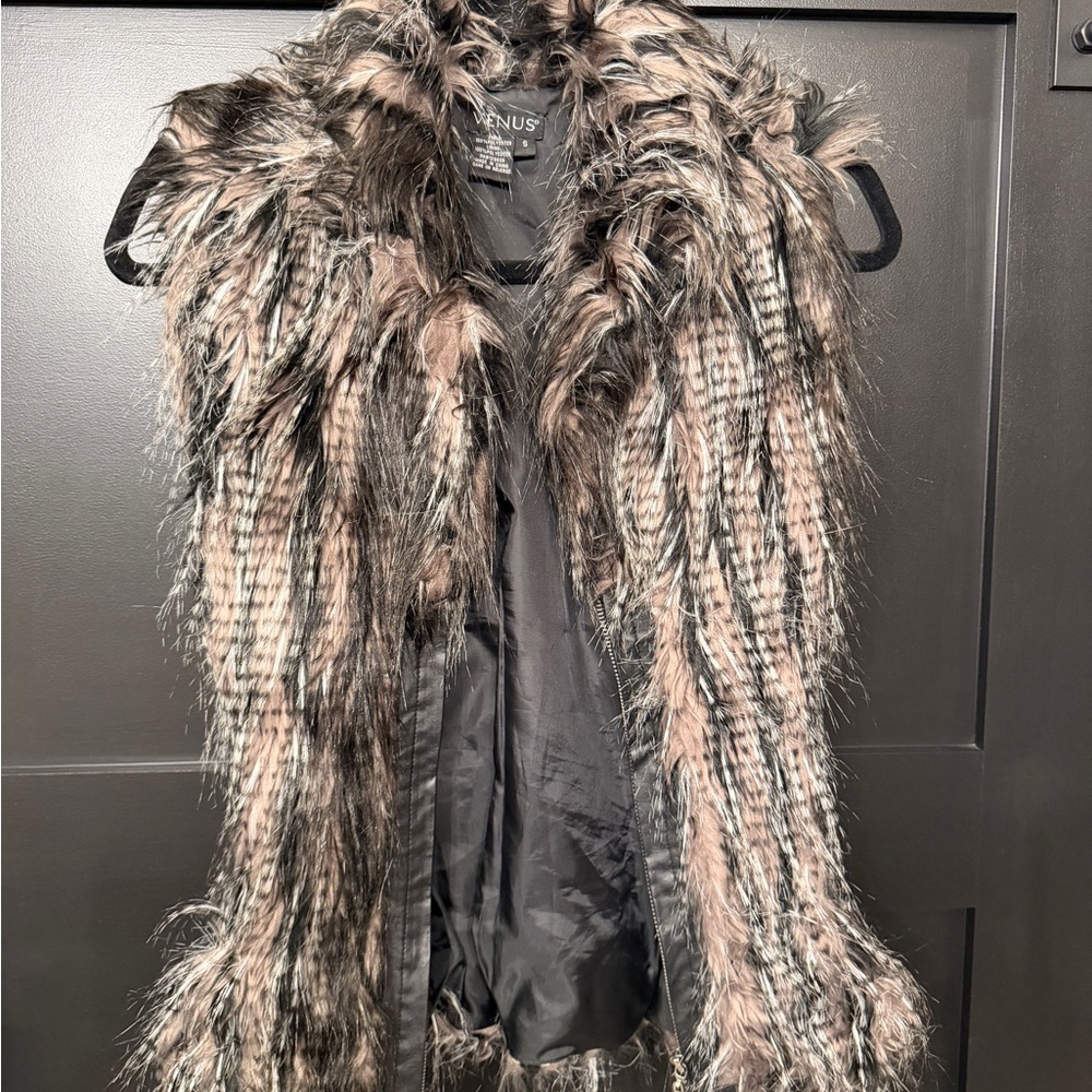 VENUS Faux Fur Vest in Black and Brown